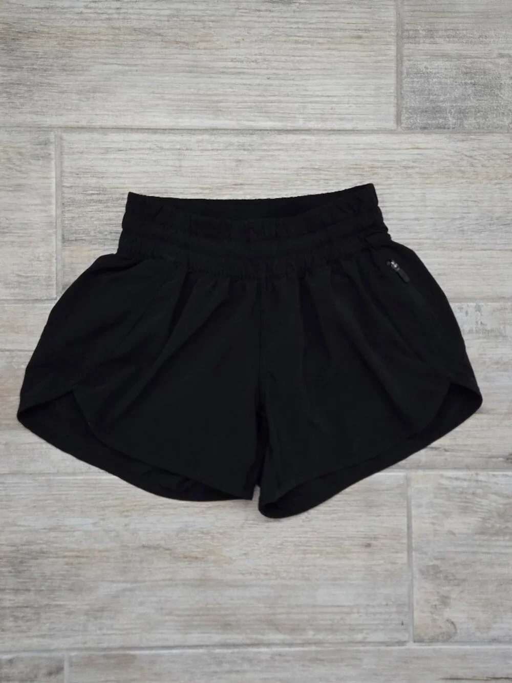 Lululemon Tracker Short V Womens Black Gym Running Activewear Athleisure 4